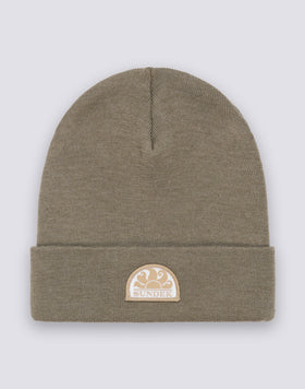 BEANIE WITH PATCH