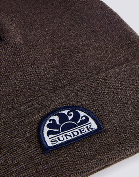BEANIE CON PATCH