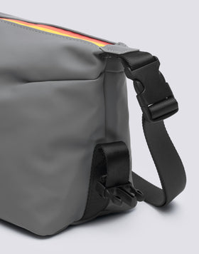 BEAUTY CASE WITH WELDED ZIP