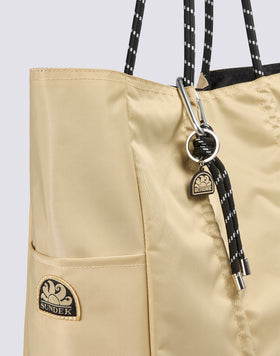 LARGE BAG WITH RUFFLES ON THE SIDES