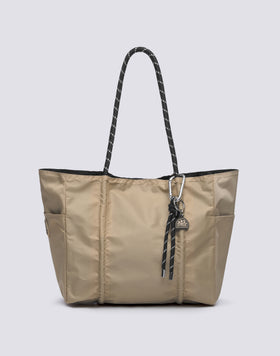 MEDIUM BAG WITH RUFFLES ON THE SIDES