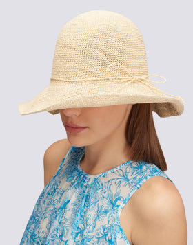 CHAPEAU DE PÊCHEUSE EN PAILLE RIGIDE