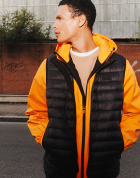 CHALECO DE HOMBRE ACOLCHADO CON CUELLO ALTO