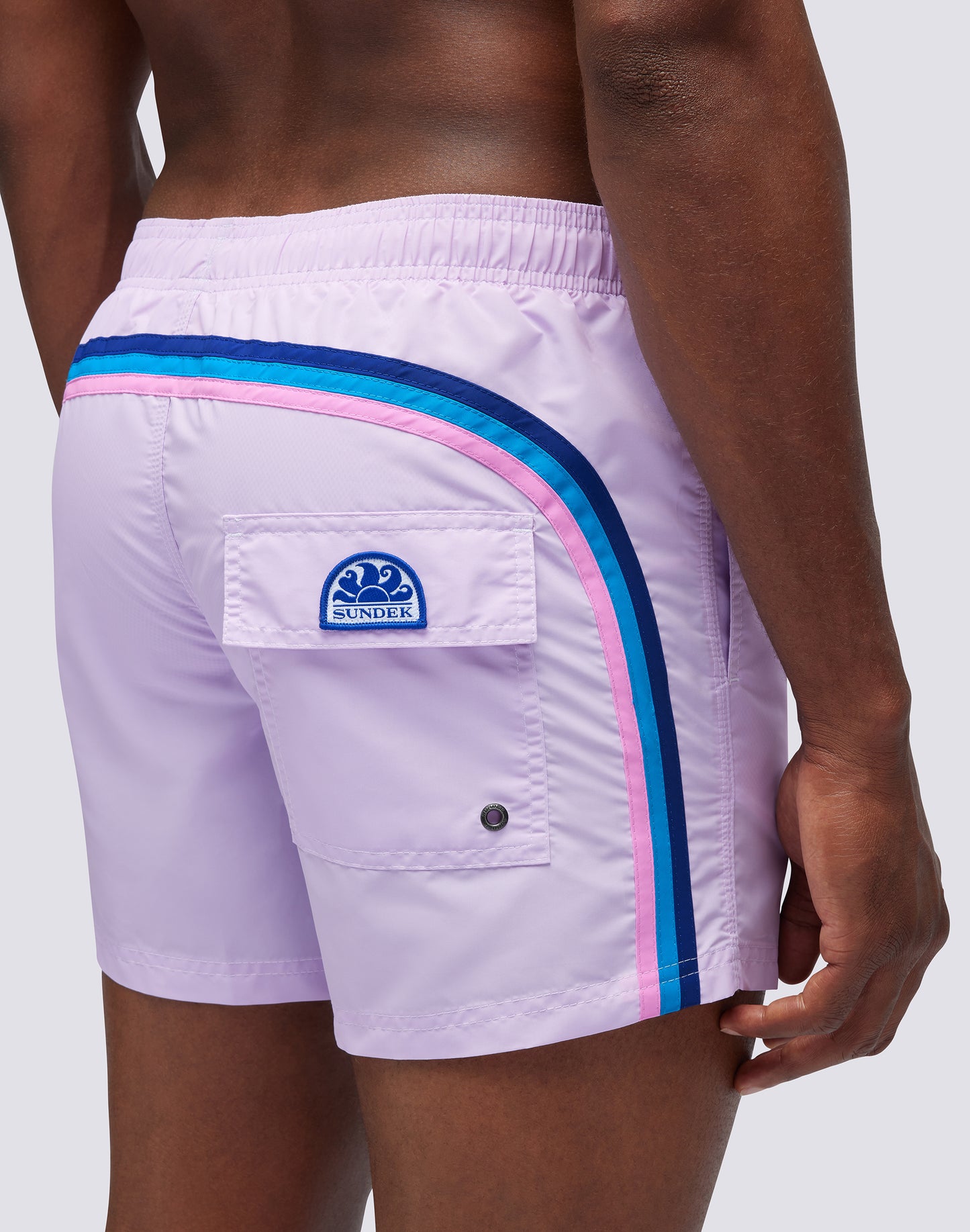 ICONIC TAFFETA STRETCH WAIST SHORT SWIM TRUNKS