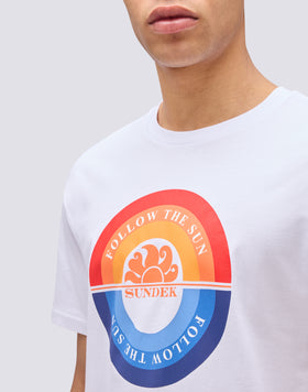 T-SHIRT CON STAMPA ROTONDA FOLLOW THE SUN