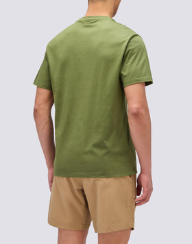 T-SHIRT CON TASCA E STAMPA