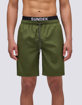 BAÑADOR LARGO CON CINTURA ELÁSTICA Y ELÁSTICO CON LOGOTIPO