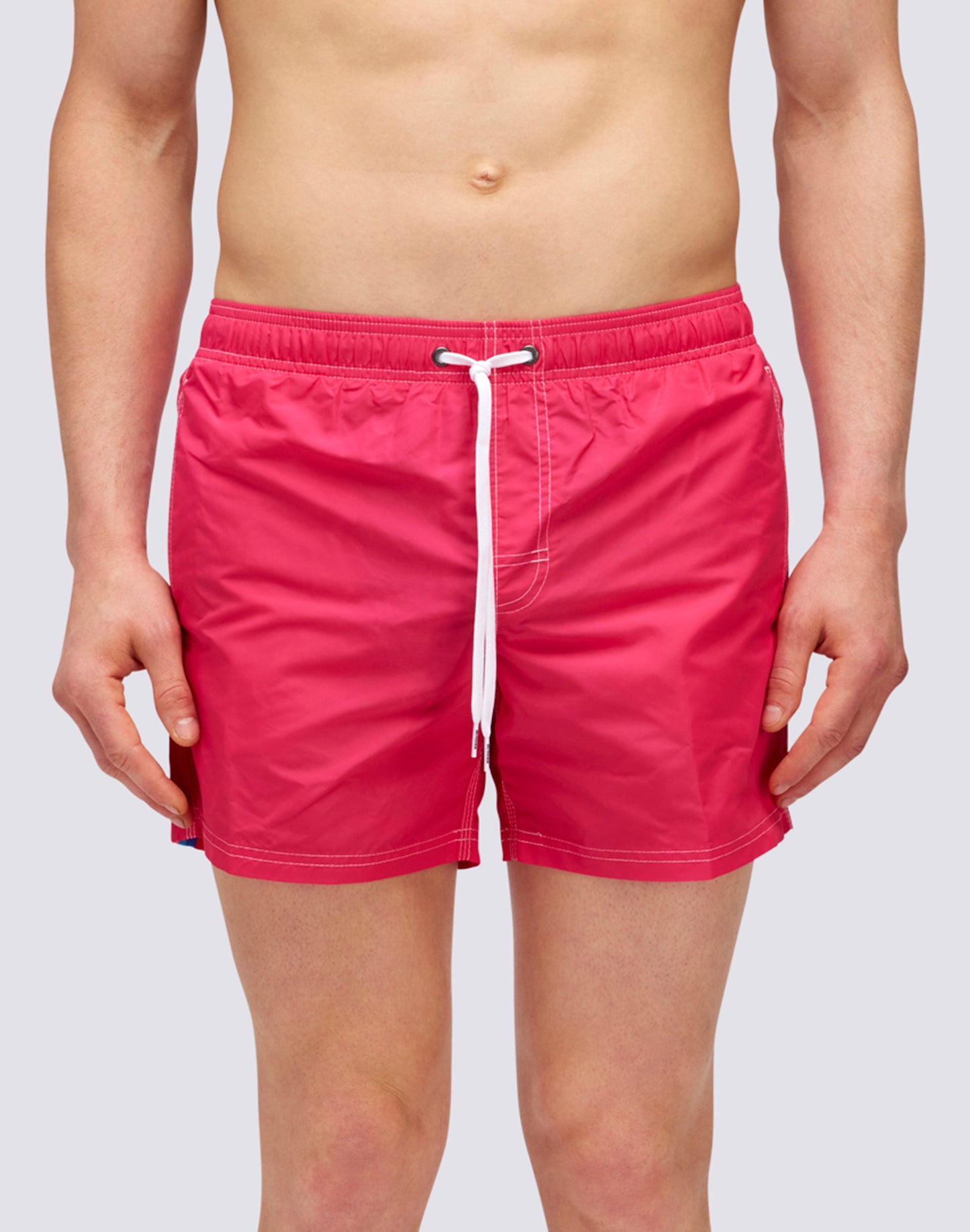 ICONIC TAFFETA STRETCH WAIST SHORT SWIM TRUNKS