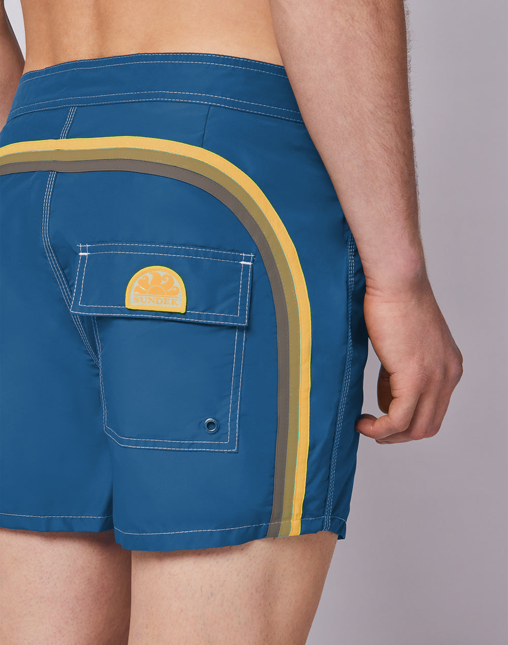 ICONIC TAFFETA SHORT SWIM SHORTS WITH A FIXED WAISTBAND