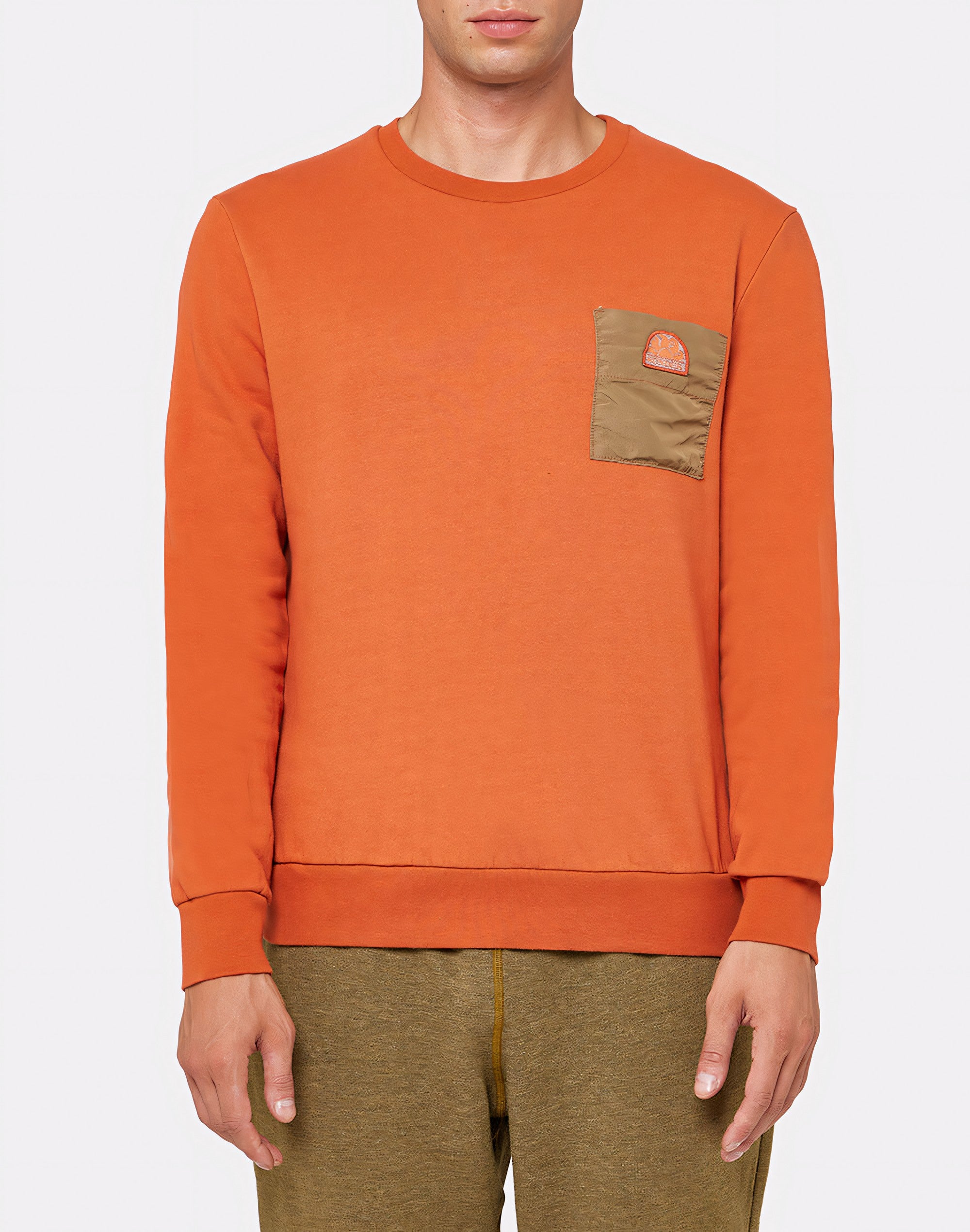 Crew neck sweatshirt with on sale pouch