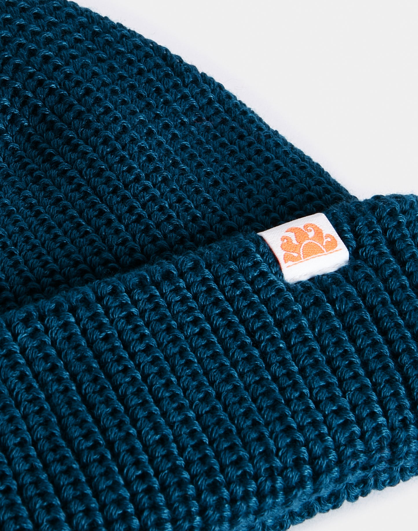 KNITTED CHILD'S BEANIE WITH MINI LOGO