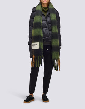 PIUMINO CORTO DA DONNA IMBOTTITO CON CAPPUCCIO