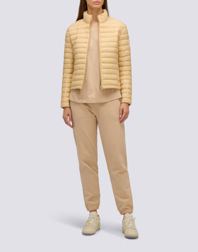 PLUMÍN DE MUJER CON CUELLO ALTO