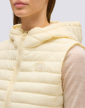 CHALECO DE MUJER CON CAPUCHA