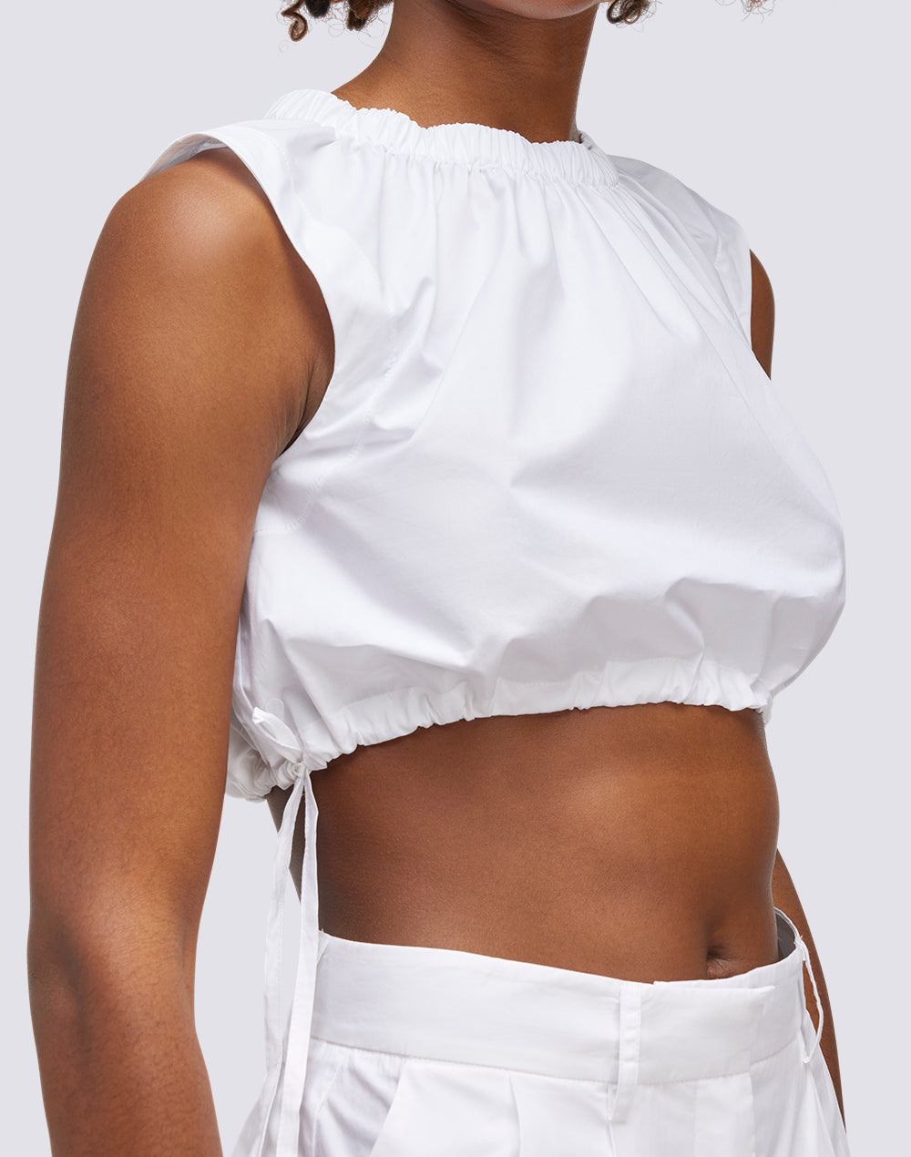 CROP TOP WITH DRAWSTRING