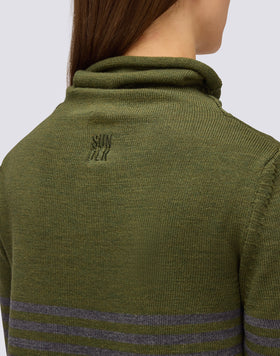 JERSEY DE MUJER CON CUELLO ALTO Y DETALLES DE RAYAS