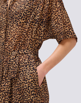 VESTIDO CAMISA DE MUJER CON ESTAMPADO ANIMALIER Y CINTURÓN DESMONTABLE