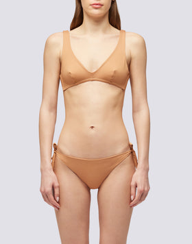 TOP AMERICANO CON TIRANTES ANCHOS