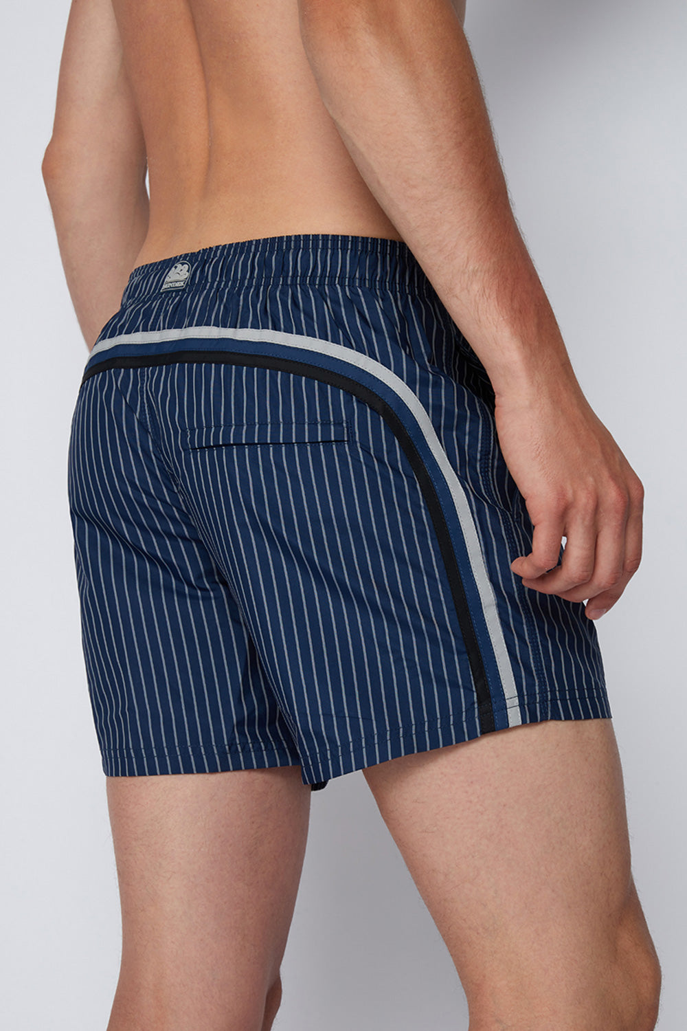 STRIPED BOARDSHORT